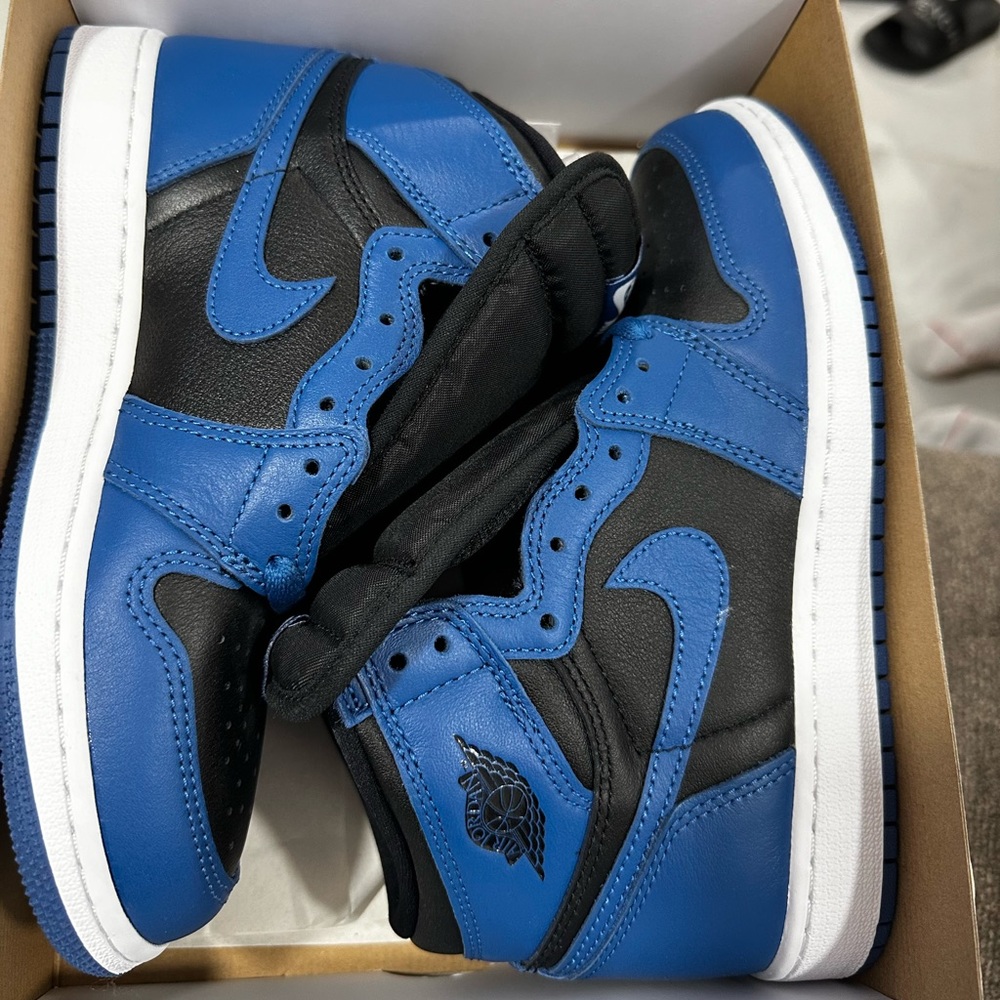 Jordan 1 Retro High OG Dark Marina Blue